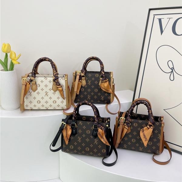 Sac fourre-tout femme en cuir PU – bandoulière & poignée, style monogramme